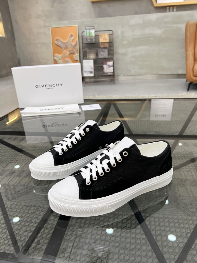 Givenchy Sneakers